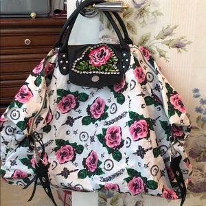 Besteyville Bestey Johnson duffel bag 🌺